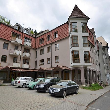Snug Apartment In Jachymov Near Ski Area Екстер'єр фото