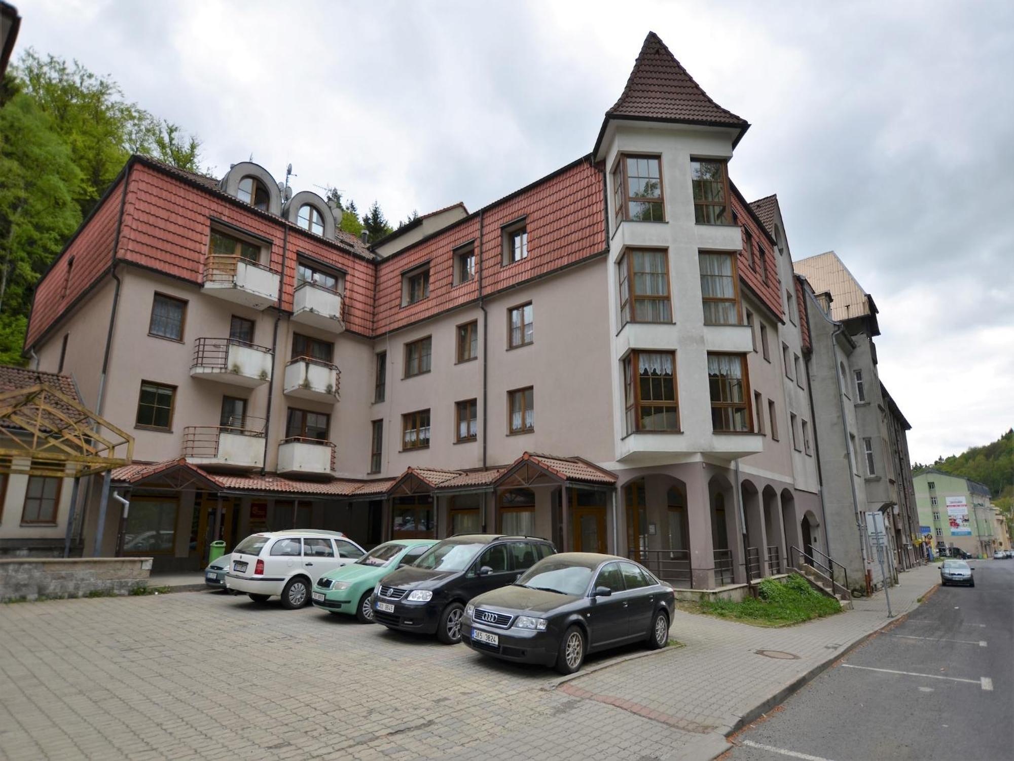 Snug Apartment In Jachymov Near Ski Area Екстер'єр фото